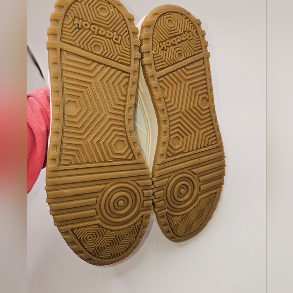 Reebok, Women's Size 6, White and Green Sneakers - Picture 6 of 9